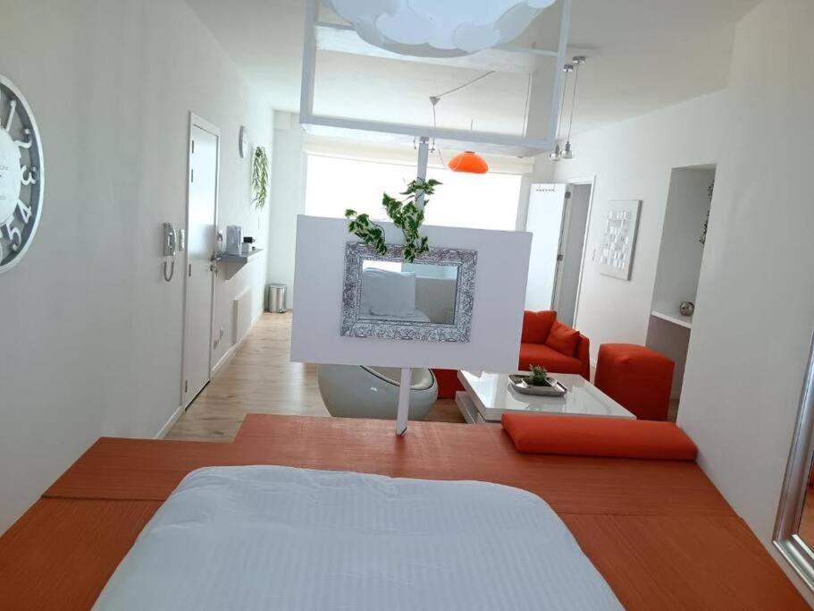 The Luxury White Suite Charleroi Exterior foto
